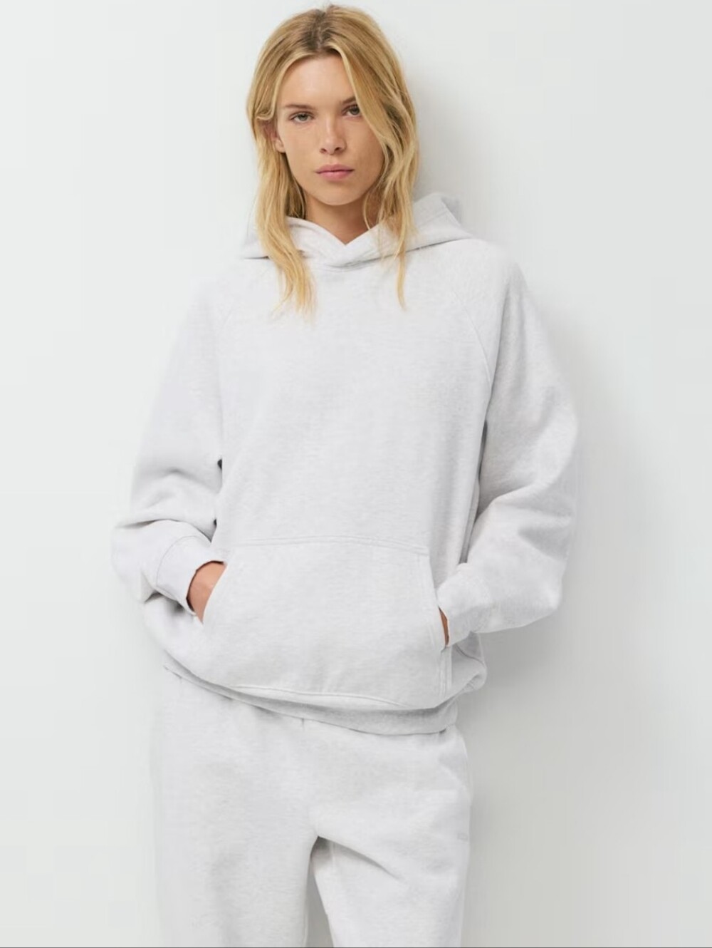Aritzia Mega Raglan Sweatfleece Hoodie